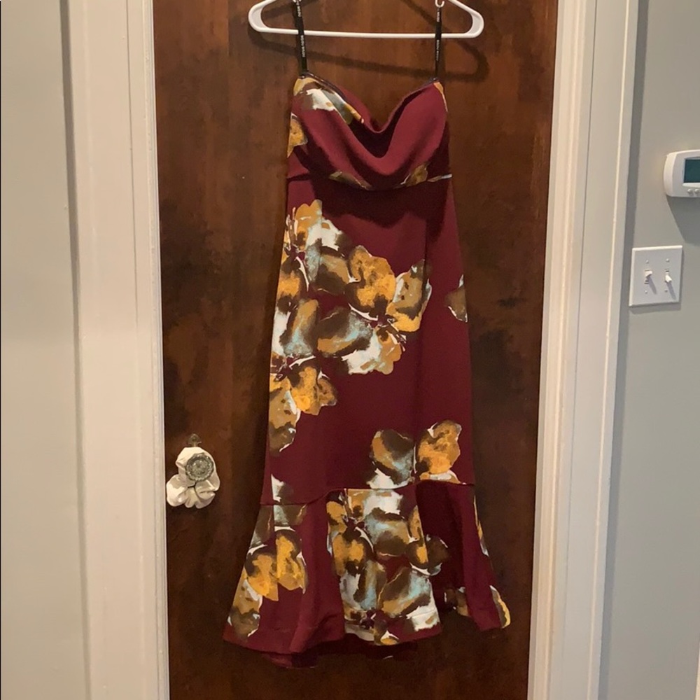 Bisou bisou maroon strapless ruffle hem dress